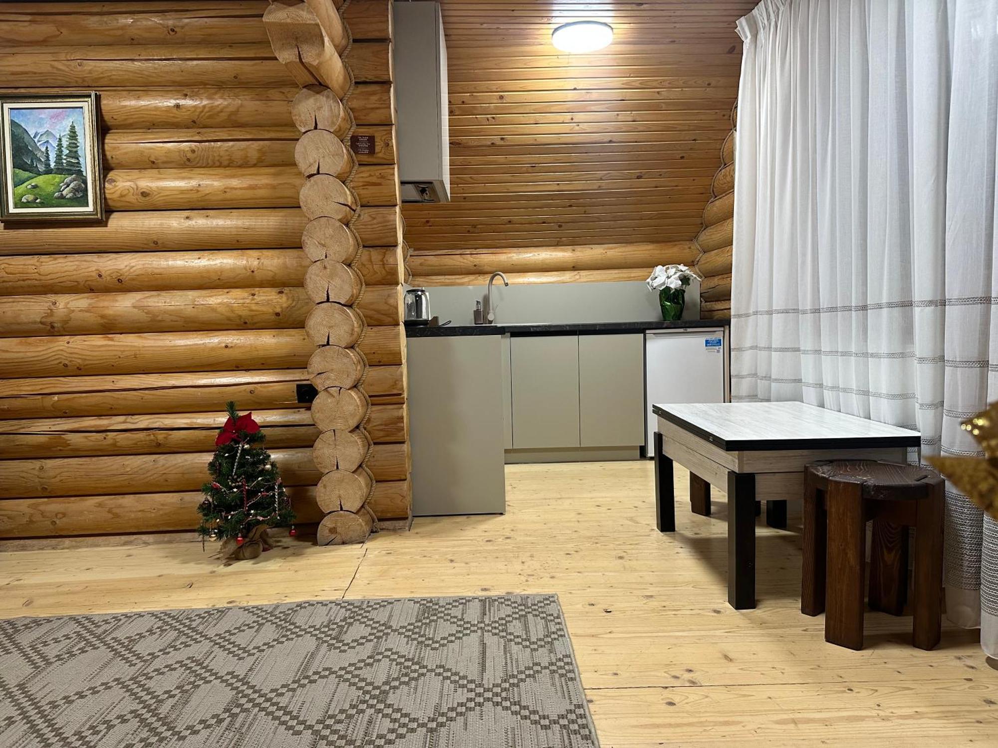 Котедж "Villa Затишна" Mykulytjyn Exteriör bild